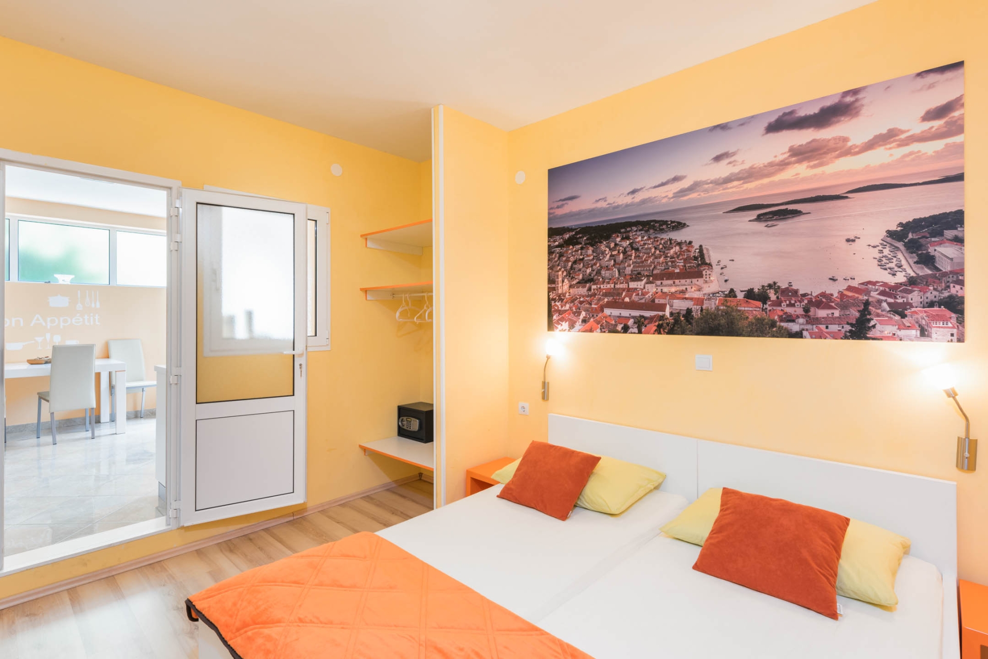 apartman orange 12